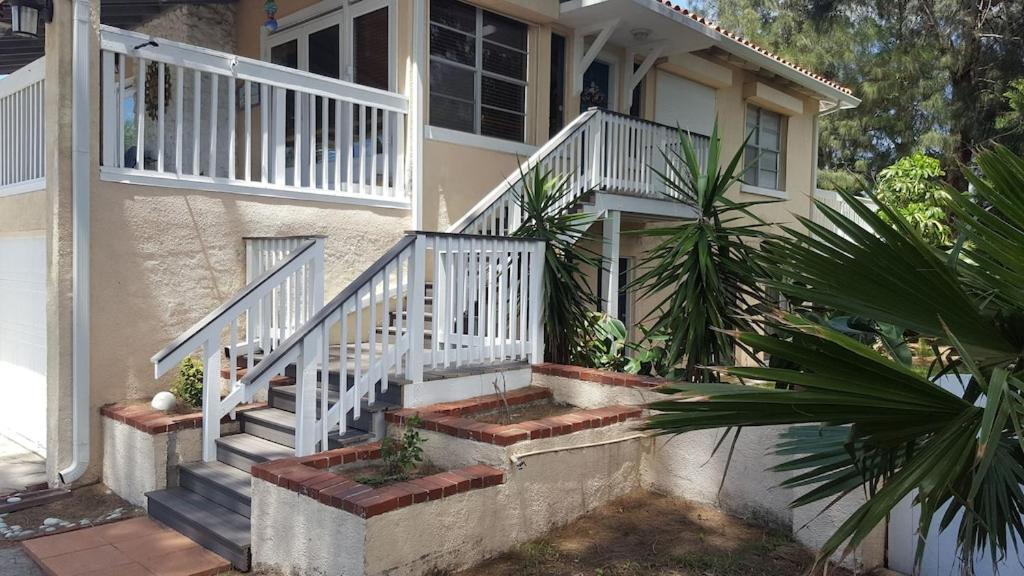 Spacious Beach House Unit,Beautifully Furnished 2 Bed 2Bath./2Min.Walk To Beach Clearwater Beach Buitenkant foto